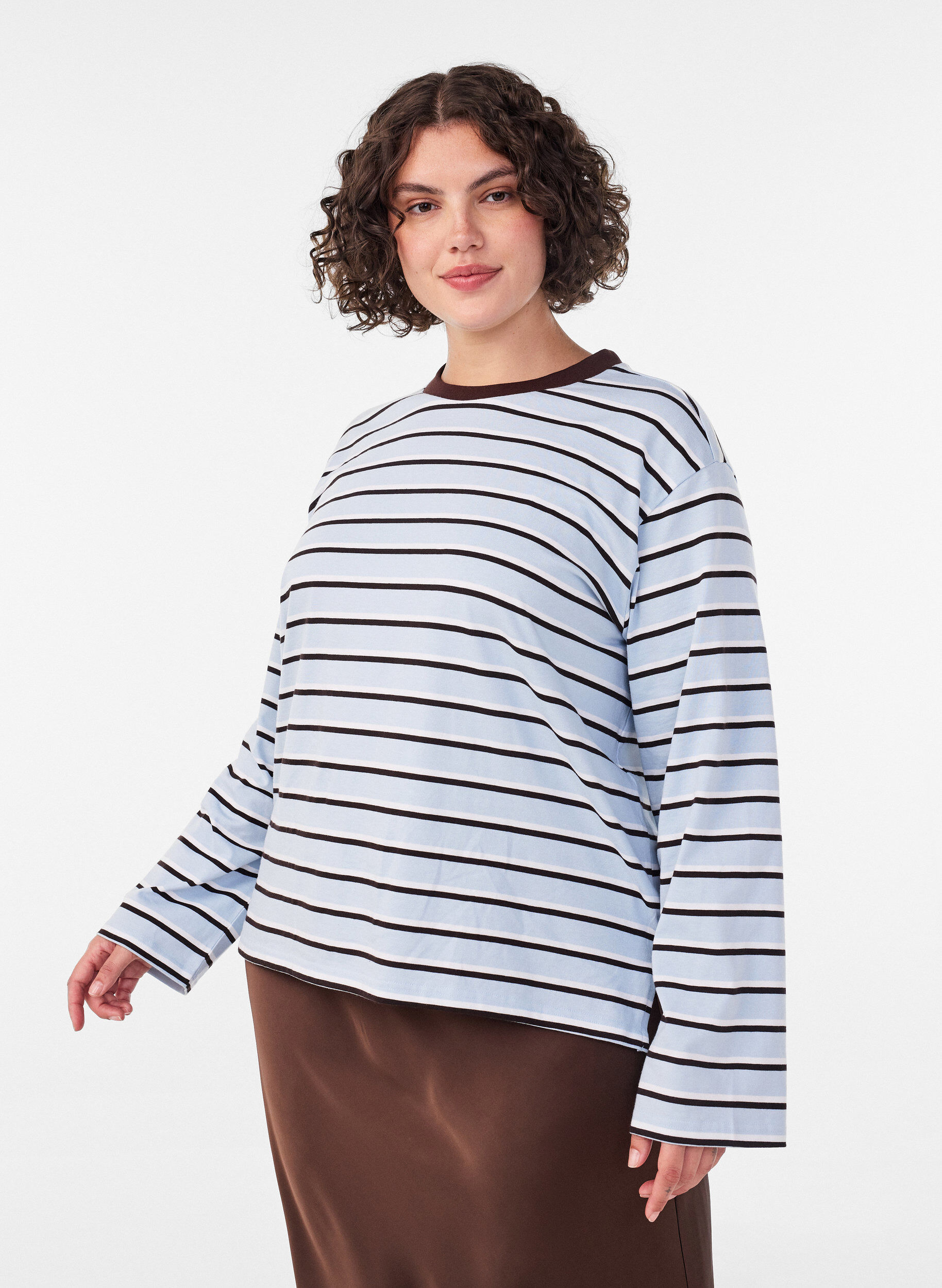 ZizziBasis t-skjorte med lange ermer, Bl&aring;, Model image number 3
