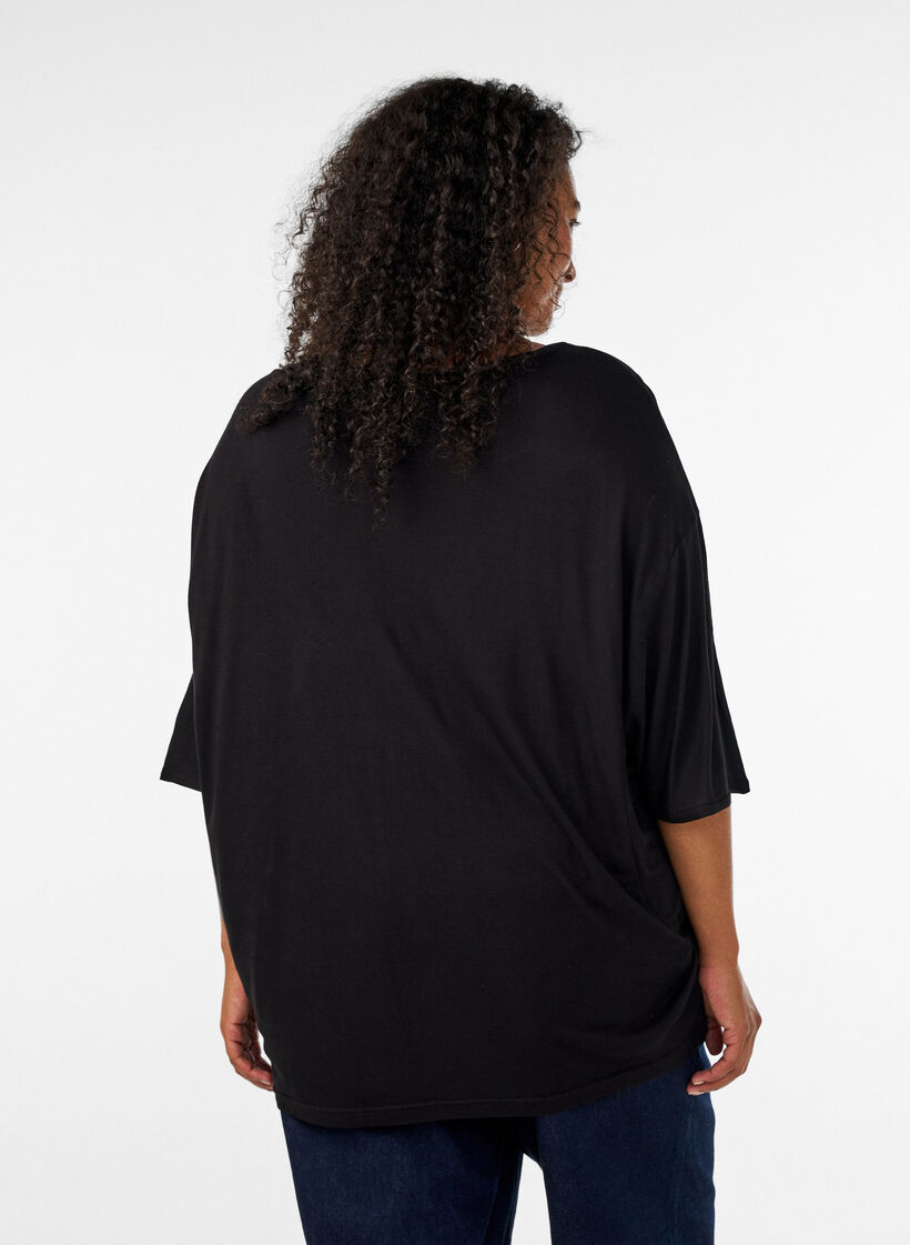 Loose fit T-skjorte i viskose jersey, Svart, Model image number 2