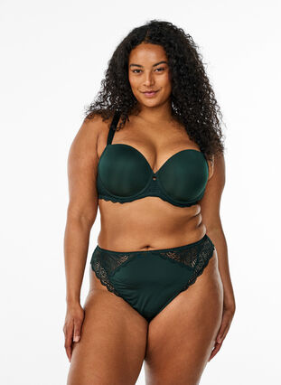 Zizzi BH med formede skåler og blonder, Scarab, Model image number 3