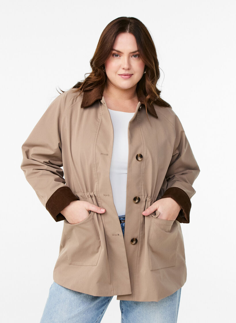 Vårjakke med kontrasterende cordfløyelsdetaljer, Desert Taupe, Model image number 0