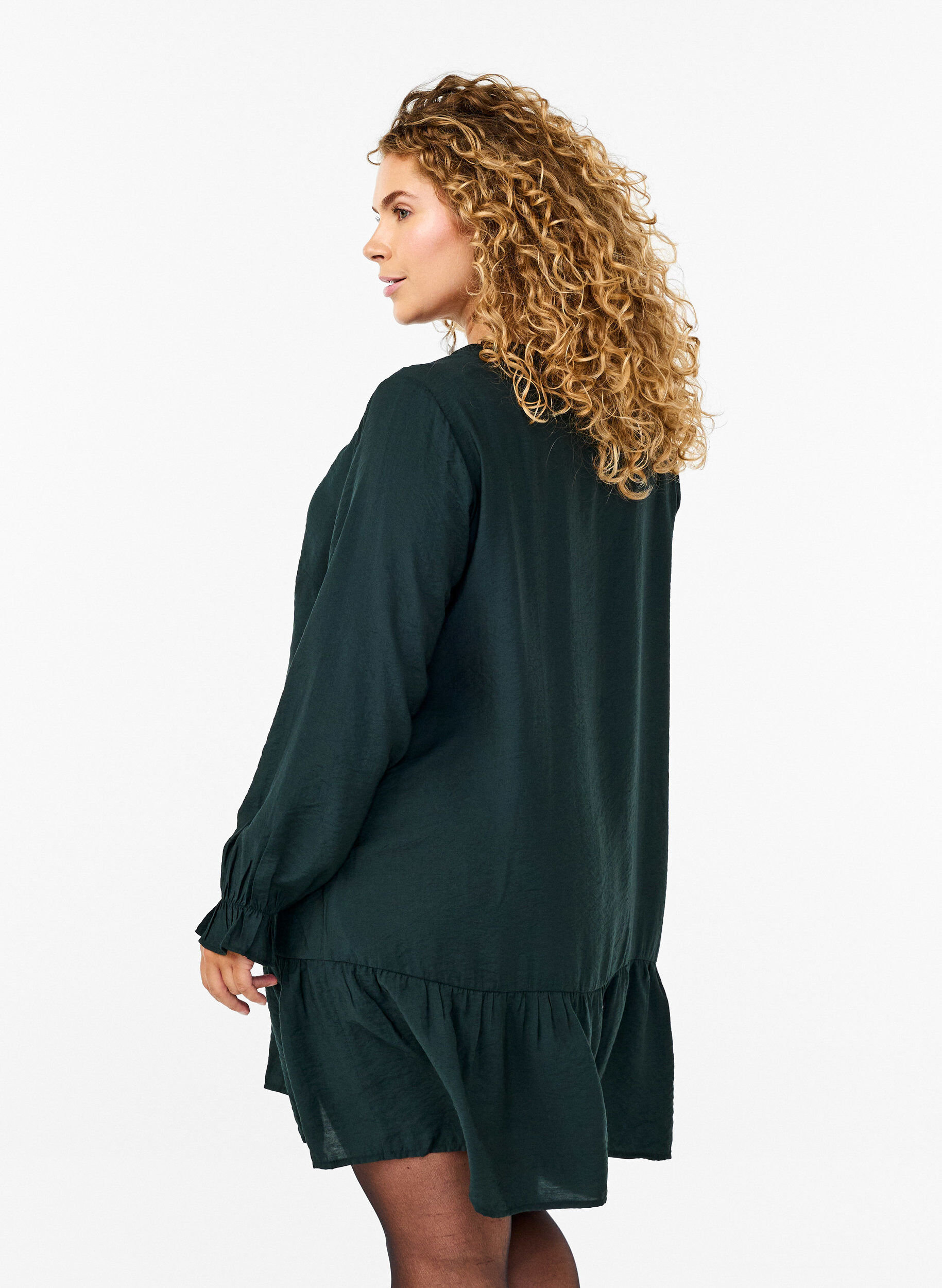 Zizzi Kort kjole med s&oslash;mmer og knapper, Scarab, Model image number 1