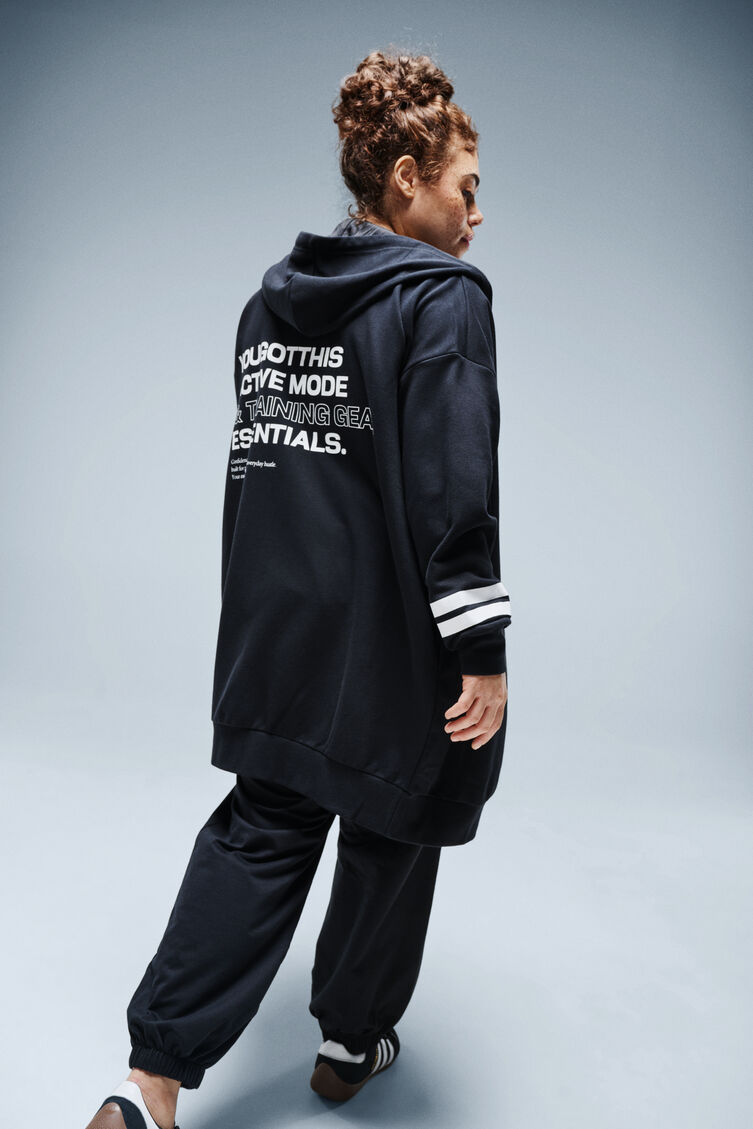 Lang svettecardigan, , Model