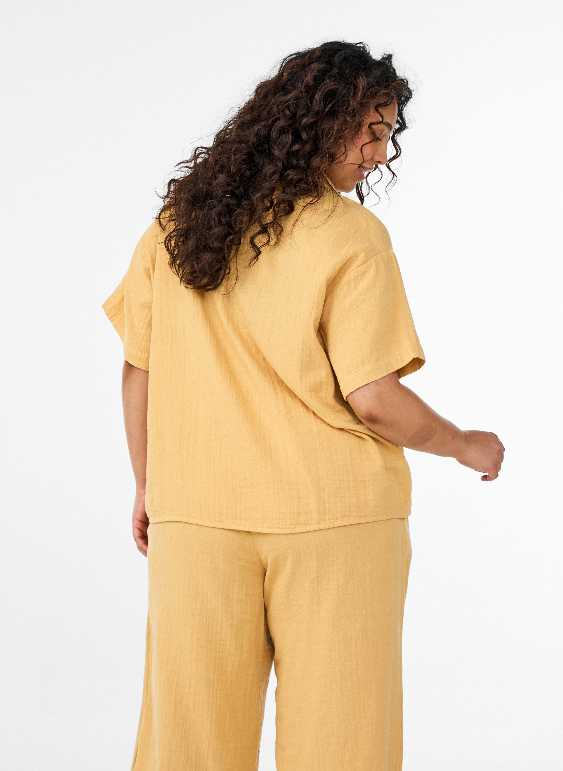 ZizziBluse i bomullsmusselin med korte ermer, Gul, Model image number 2