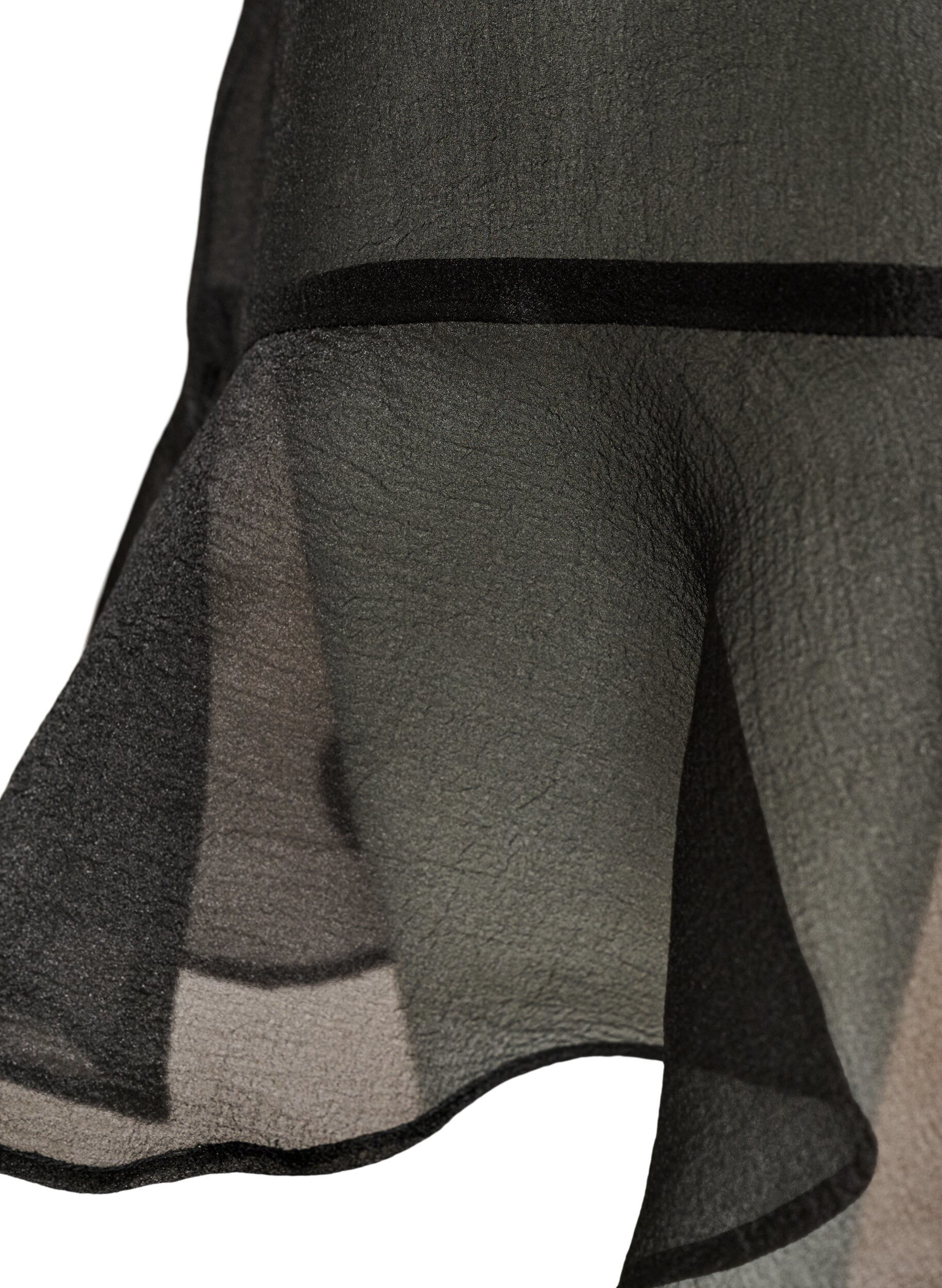 ZizziKort organzakjole med rysjefold, Svart, Packshot image number 3