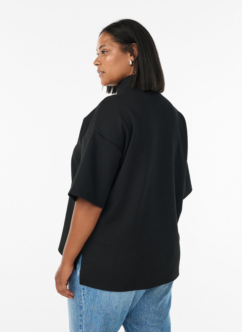 Kortermet genser med høy hals, Svart, Model image number 2