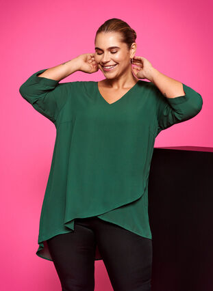 Bluse med 3/4-ermer og V-hals, Trekking Green, Model image number 0