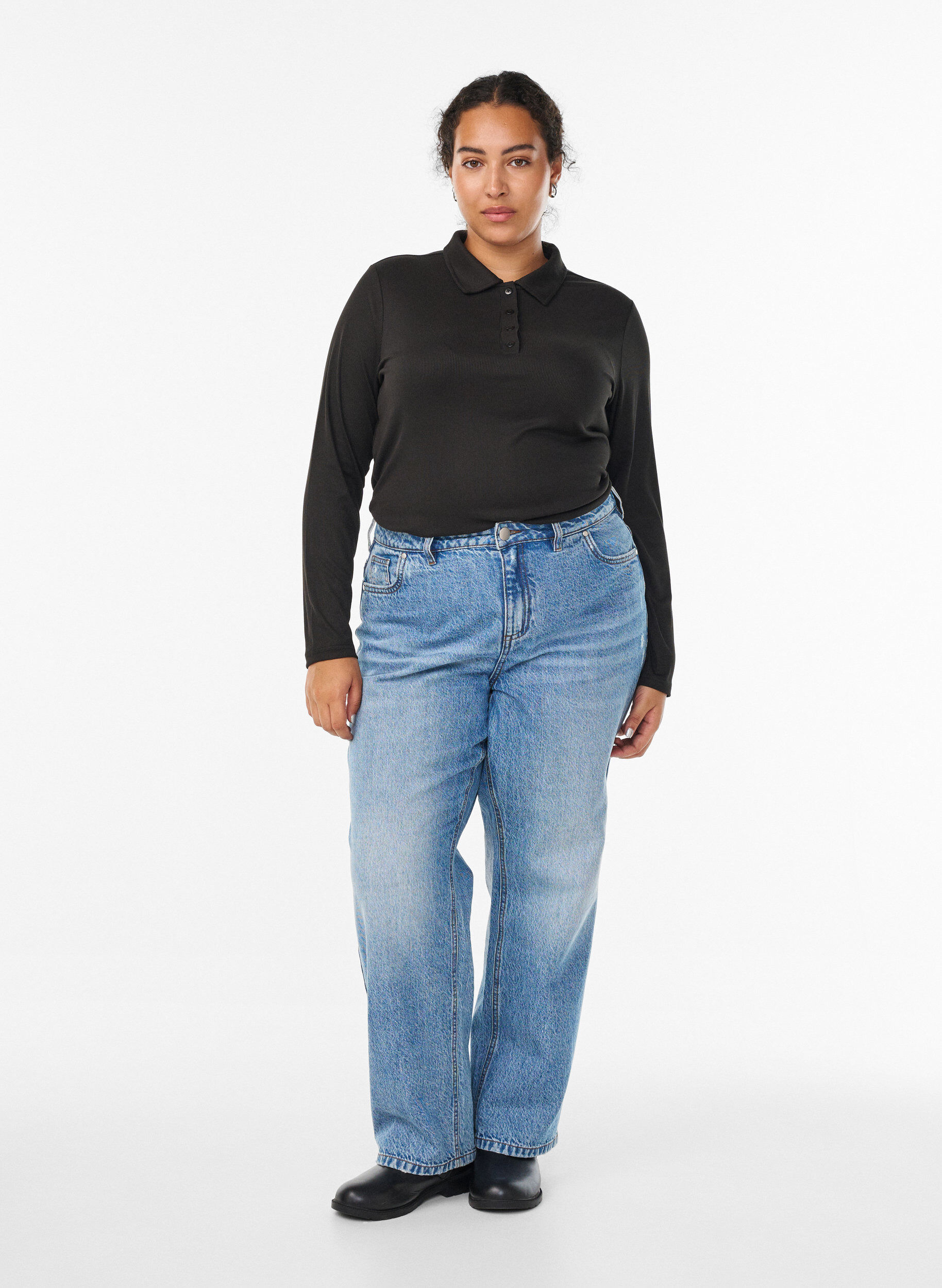 Zizzi Poloskjorte i myk ribb med lange ermer, Svart, Model image number 1