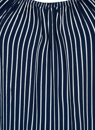 Stripete bluse av viskose med korte ermer, Navy B./White Stripe, Packshot image number 2