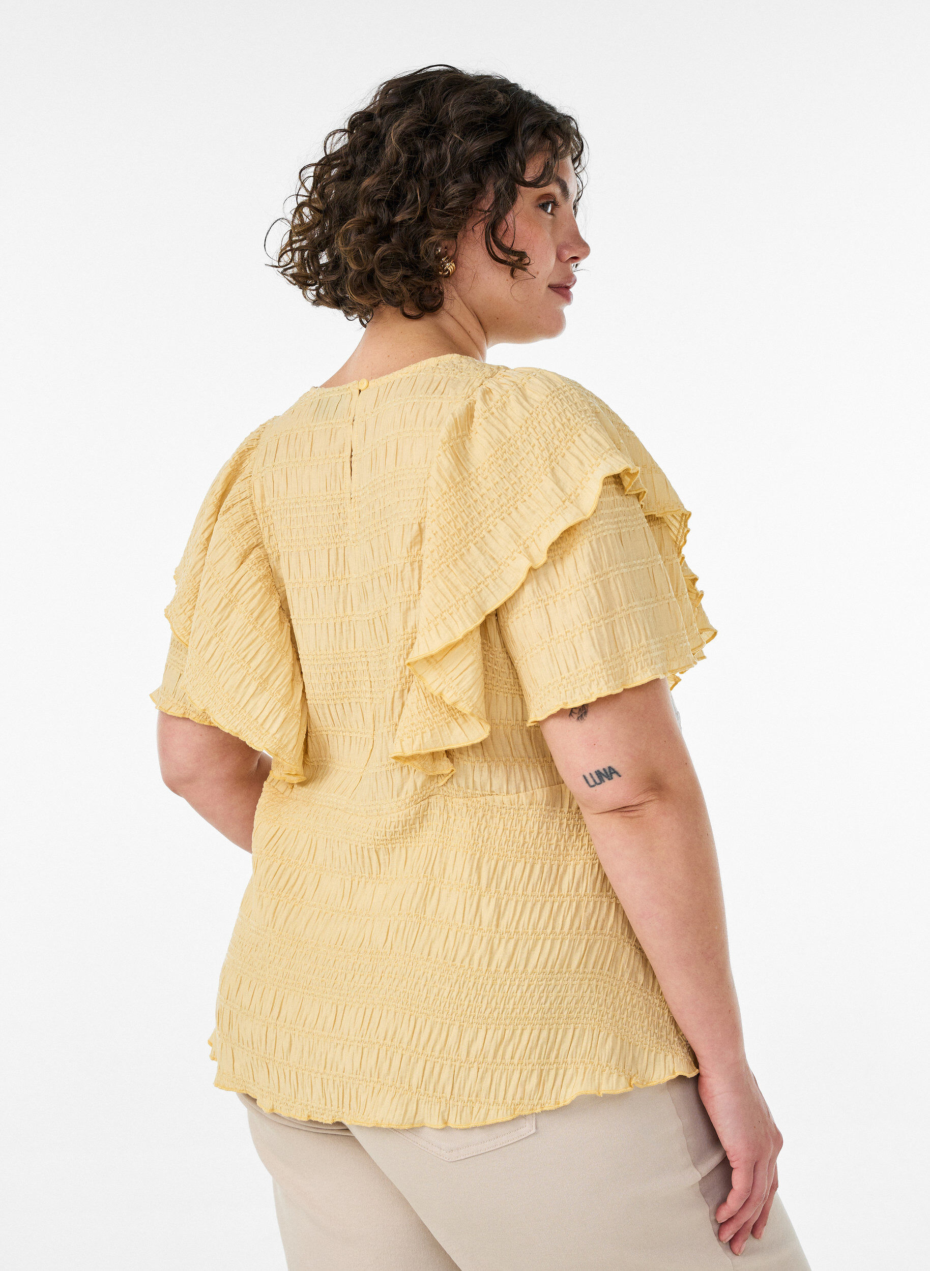ZizziBluse med smockstruktur og volangermer, Gul, Model image number 2