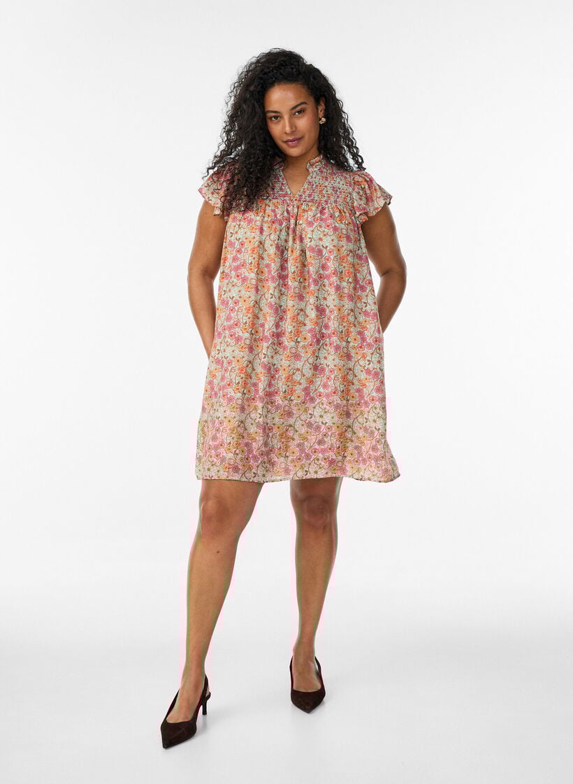 Kort kjole i viskose med smocking og blomstertrykk, Orange, Model image number 1