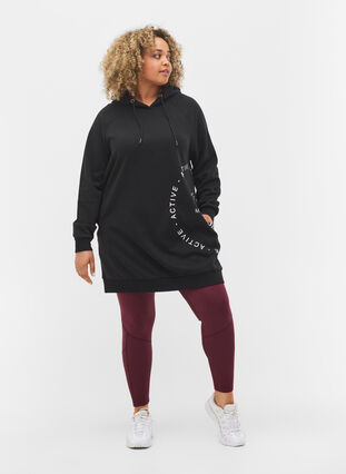 Lang hettegenser med tekst foran, Black w. Logo Print, Model image number 2