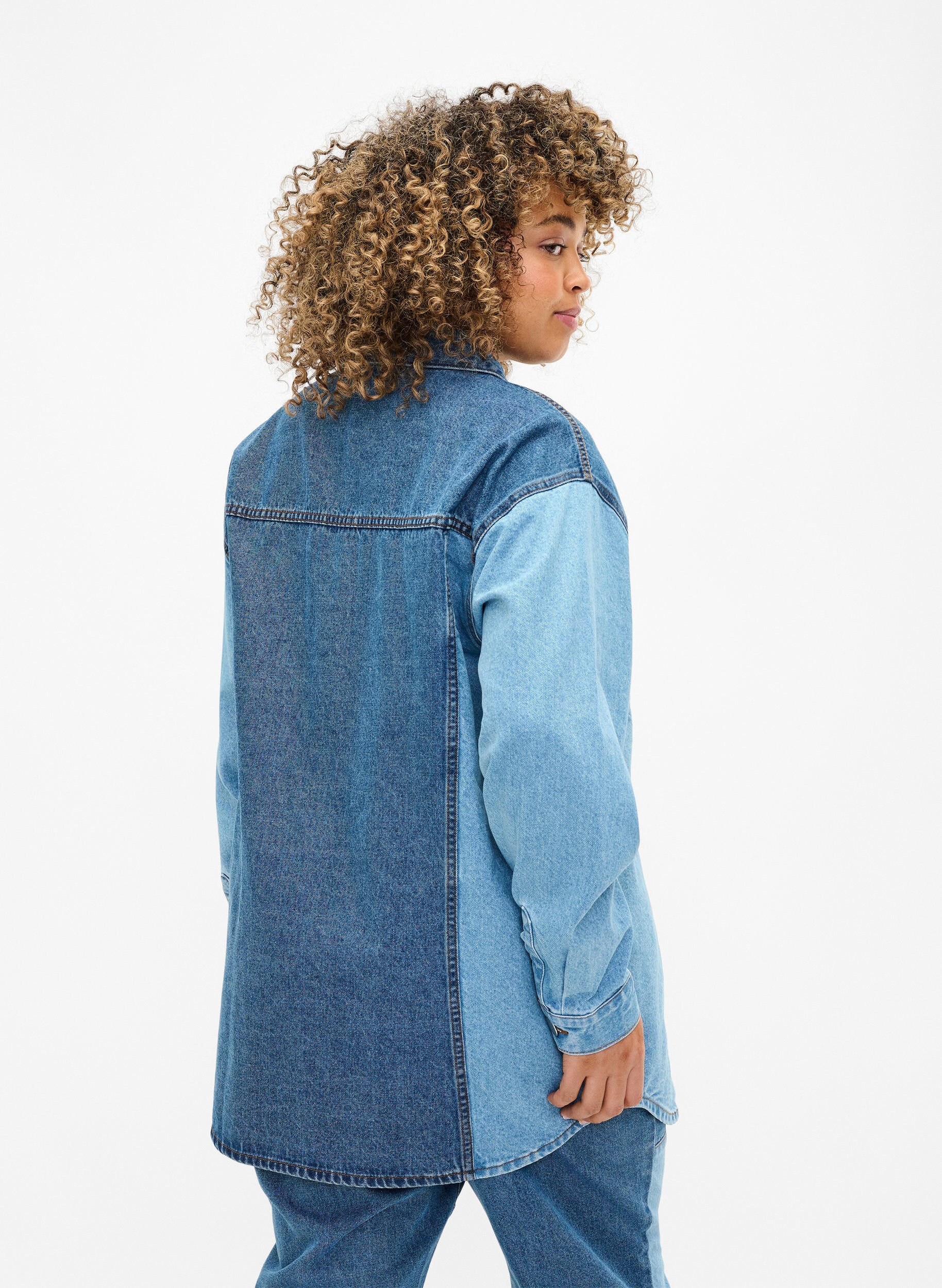 Zizzi Colorblock dongerijakke, Light Blue Denim, Model image number 1