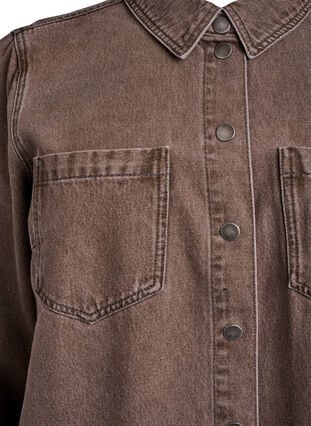 Zizzi Farget denimskjorte med brystlommer, Brown Denim, Packshot image number 2