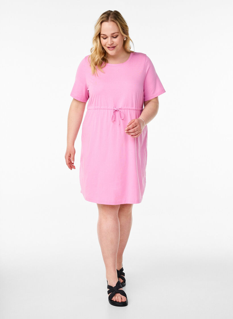 FLASH - Kort T-skjortekjole med bindebelte, Rosa, Model image number 1