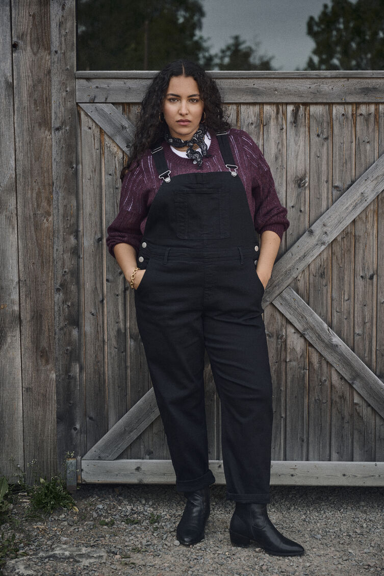 Dongeribukser i denim, , Model