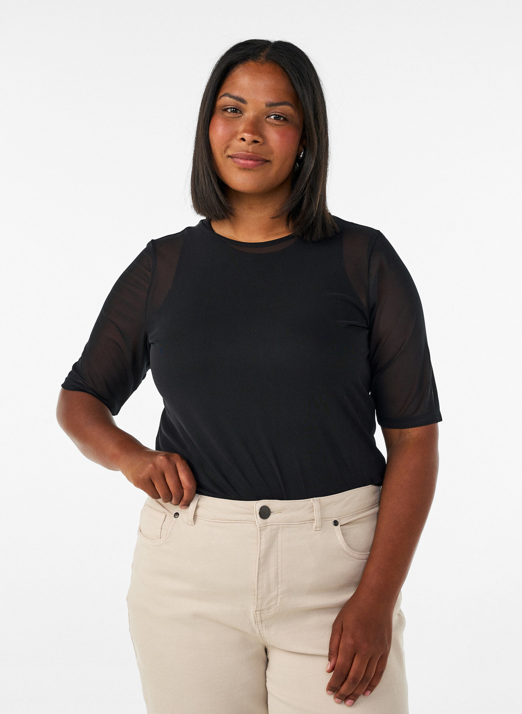 Mesh topp med korte ermer og rund hals, Svart, Model