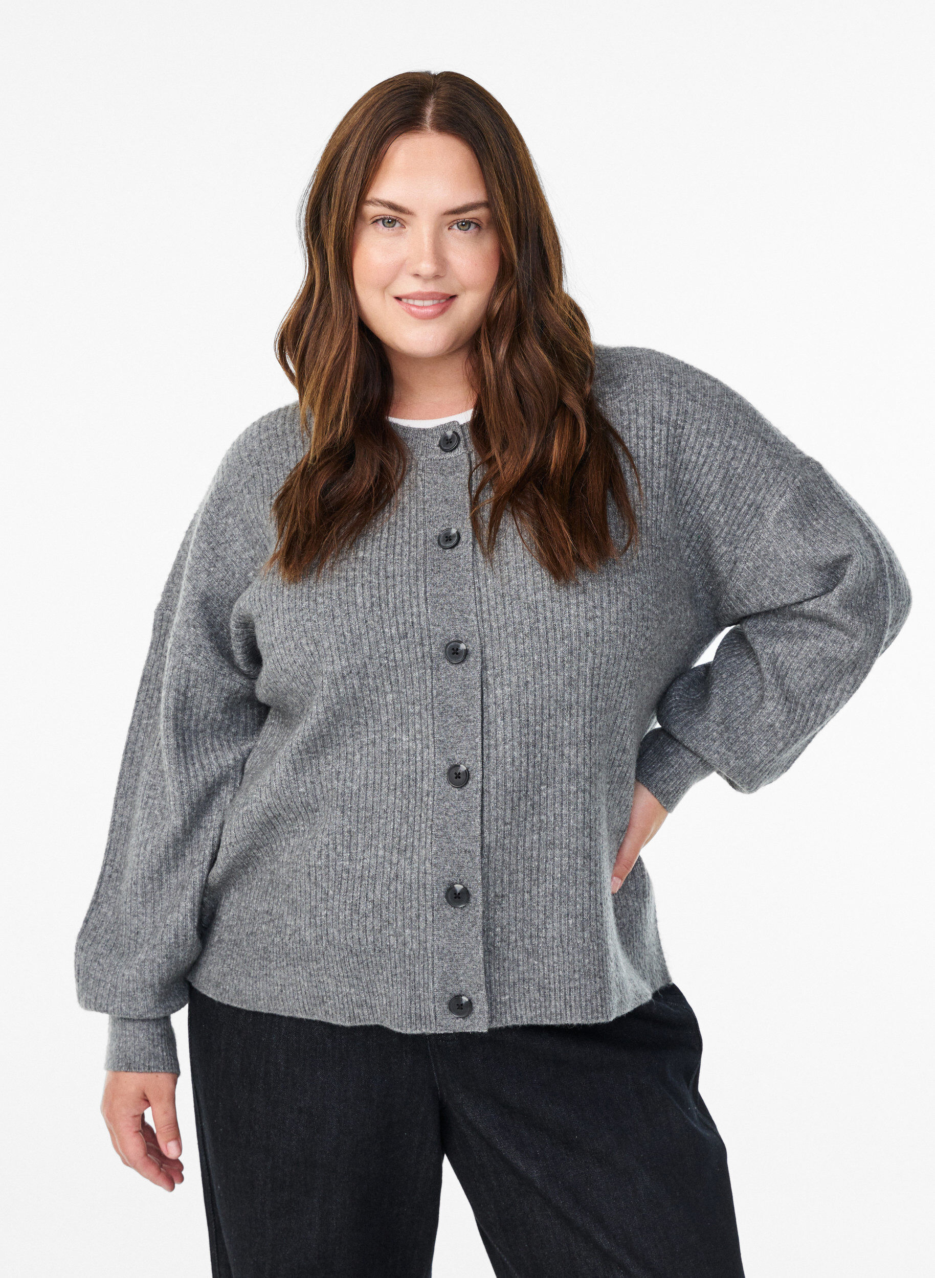 Ribbestrikket cardigan med knapper, Gr&aring;, Model