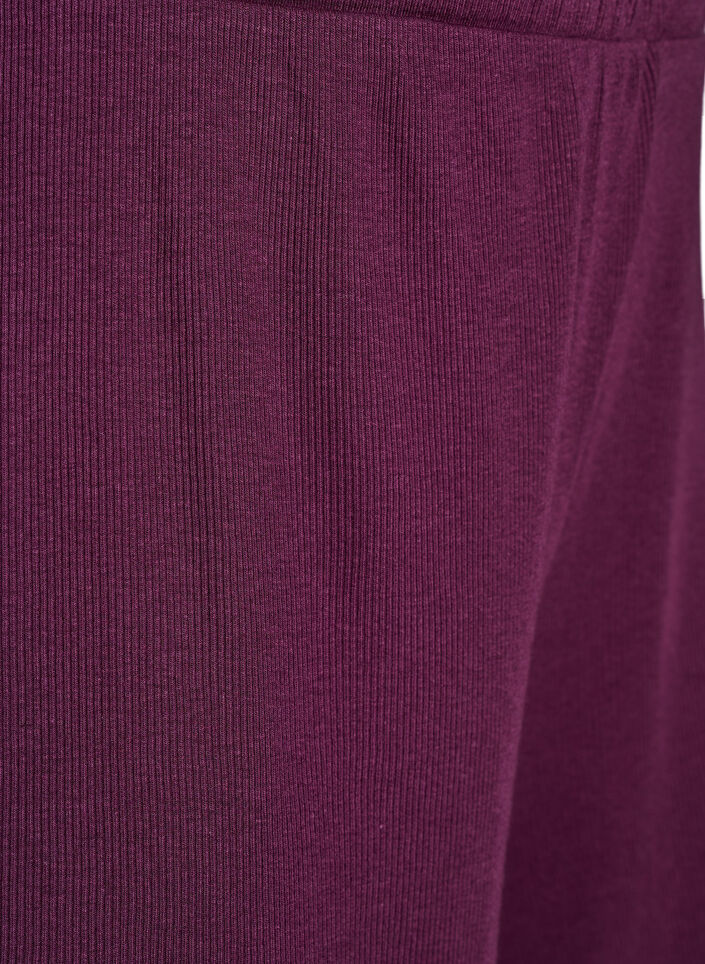 L&oslash;se nattshorts med ribbestruktur og blonderkant, M&oslash;rk Bordeaux, Packshot image number 2