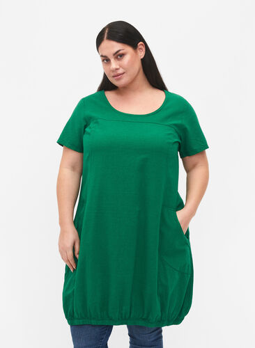 Kortermet kjole i bomull, Verdant Green, Model image number 0