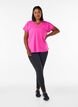 L&oslash;stsittende trenings-t-skjorte med v-hals, Rosa, Model image number 1