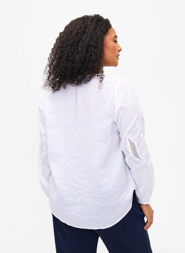 Bluse i Tencel ™ Modal med broderidetaljer, Bright White, Model image number 1