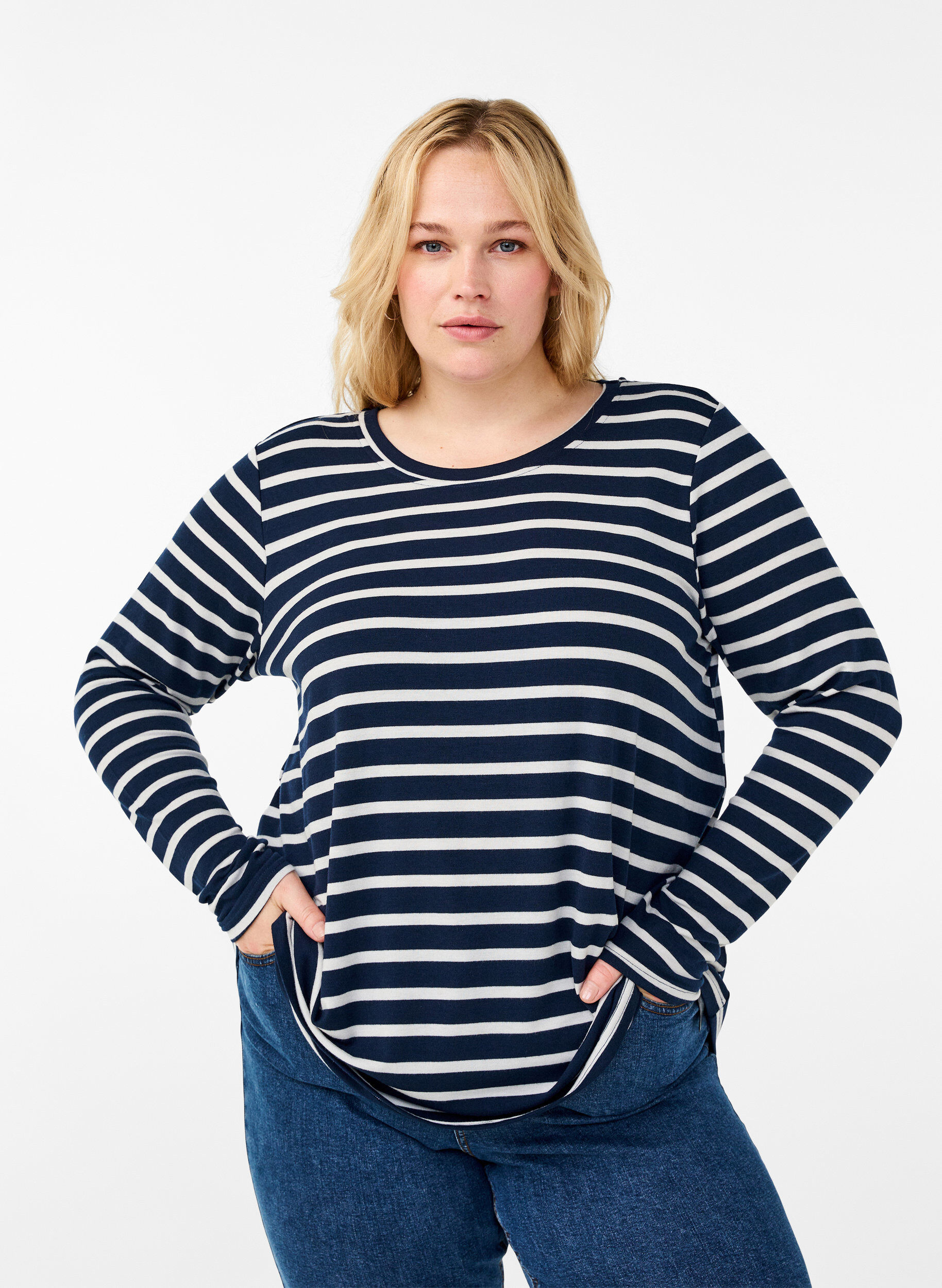 Zizzi Langermet bluse med striper, Evening Blue Stripe, Model image number 0