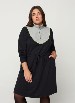 Kjole med lommer og justerbar midje, Black comb, Model image number 0