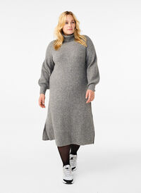 Lang strikket kjole med høy hals, Medium Grey Mel. Lang strikket kjole med høy hals, Medium Grey Mel., Model