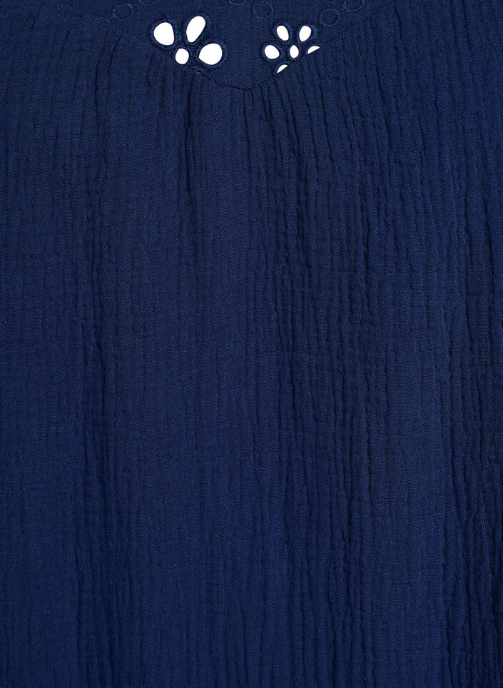 Bluse i bomullsmusselin med broderie anglaise og 1/2 ermer, Bl&aring;, Packshot image number 2