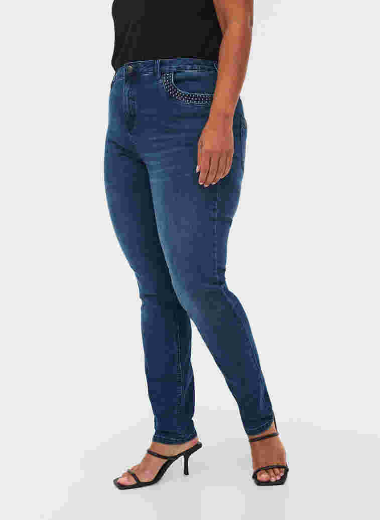 Nille jeans med høyt liv og nagler, Medium Blue denim, Model image number 3