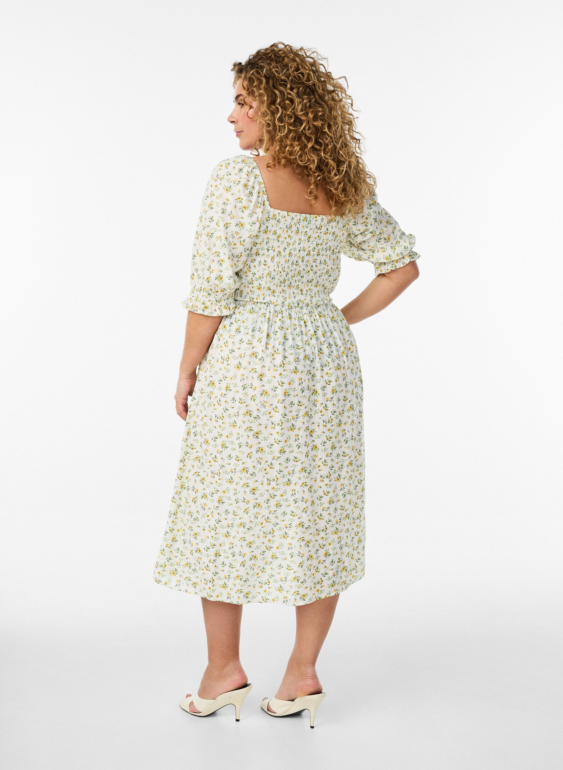 ZizziBlomstrete sommerkjole i viskose, Hvit, Model image number 1