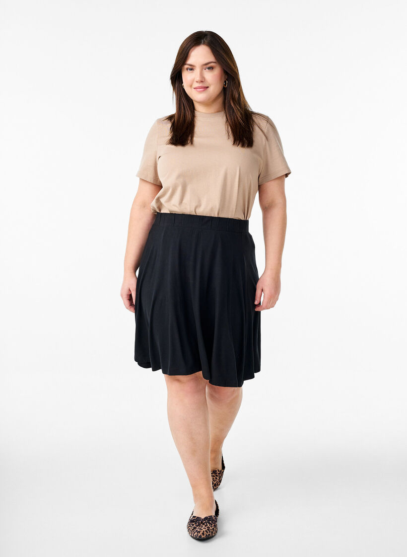 Løst viskoseskjørt, Svart, Model image number 0
