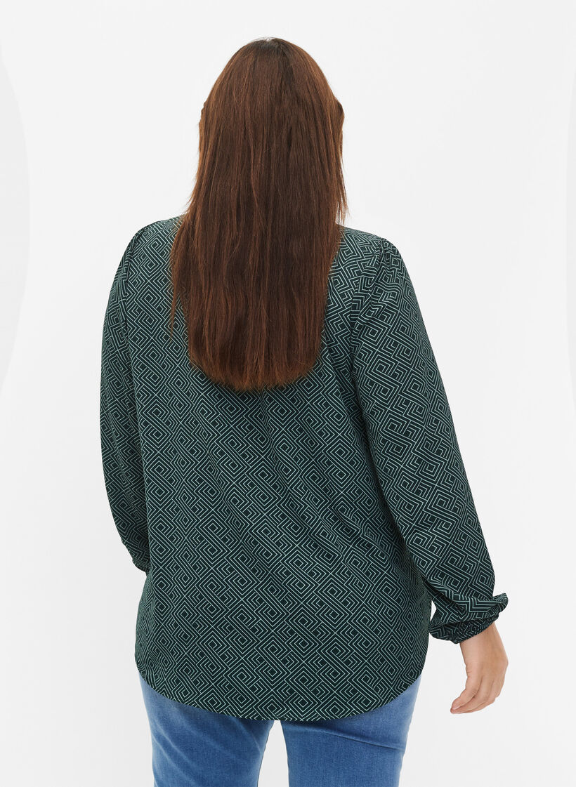 Skjortebluse med v-hals og trykk, Scarab Graphic AOP, Model image number 1