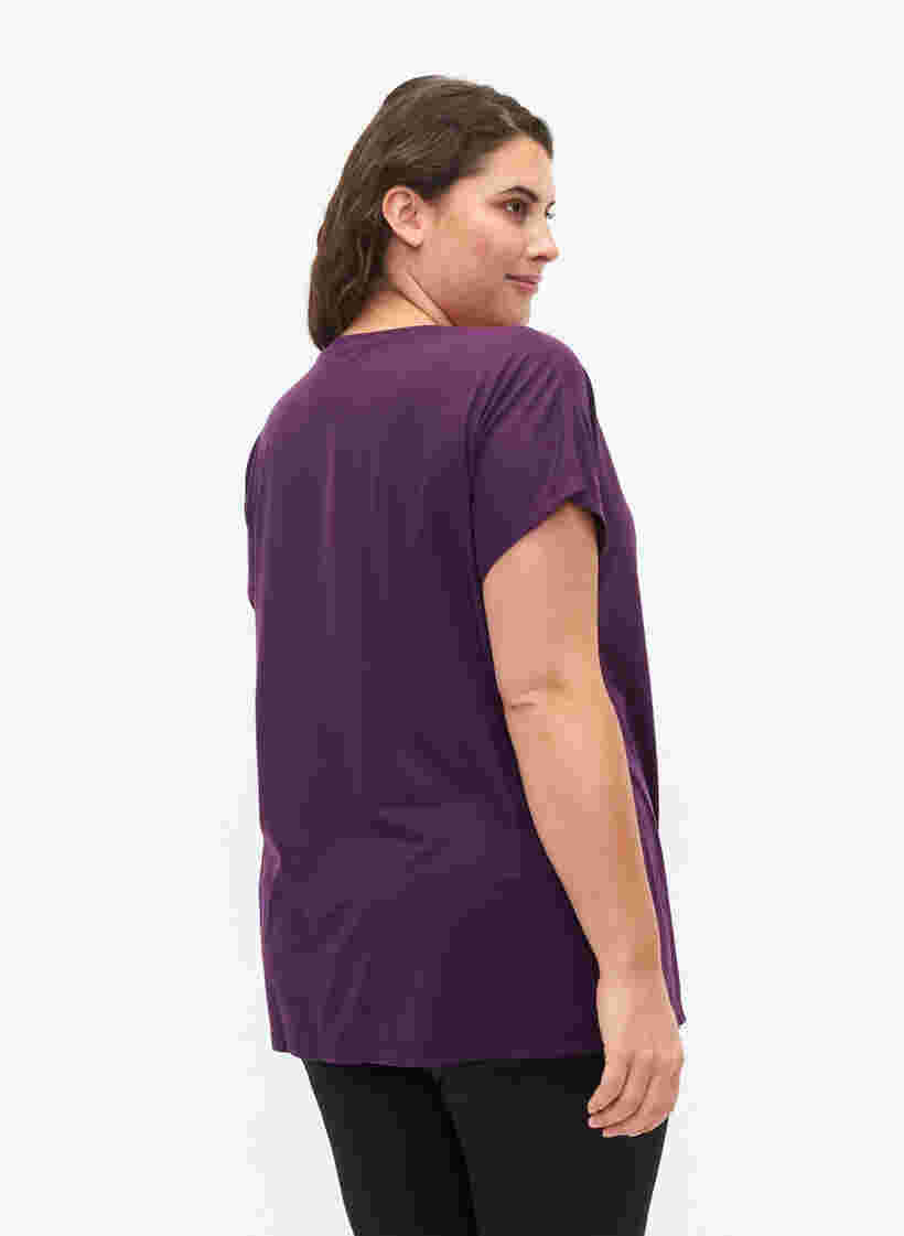 Kortermet trenings T-skjorte, Purple Pennant, Model image number 1