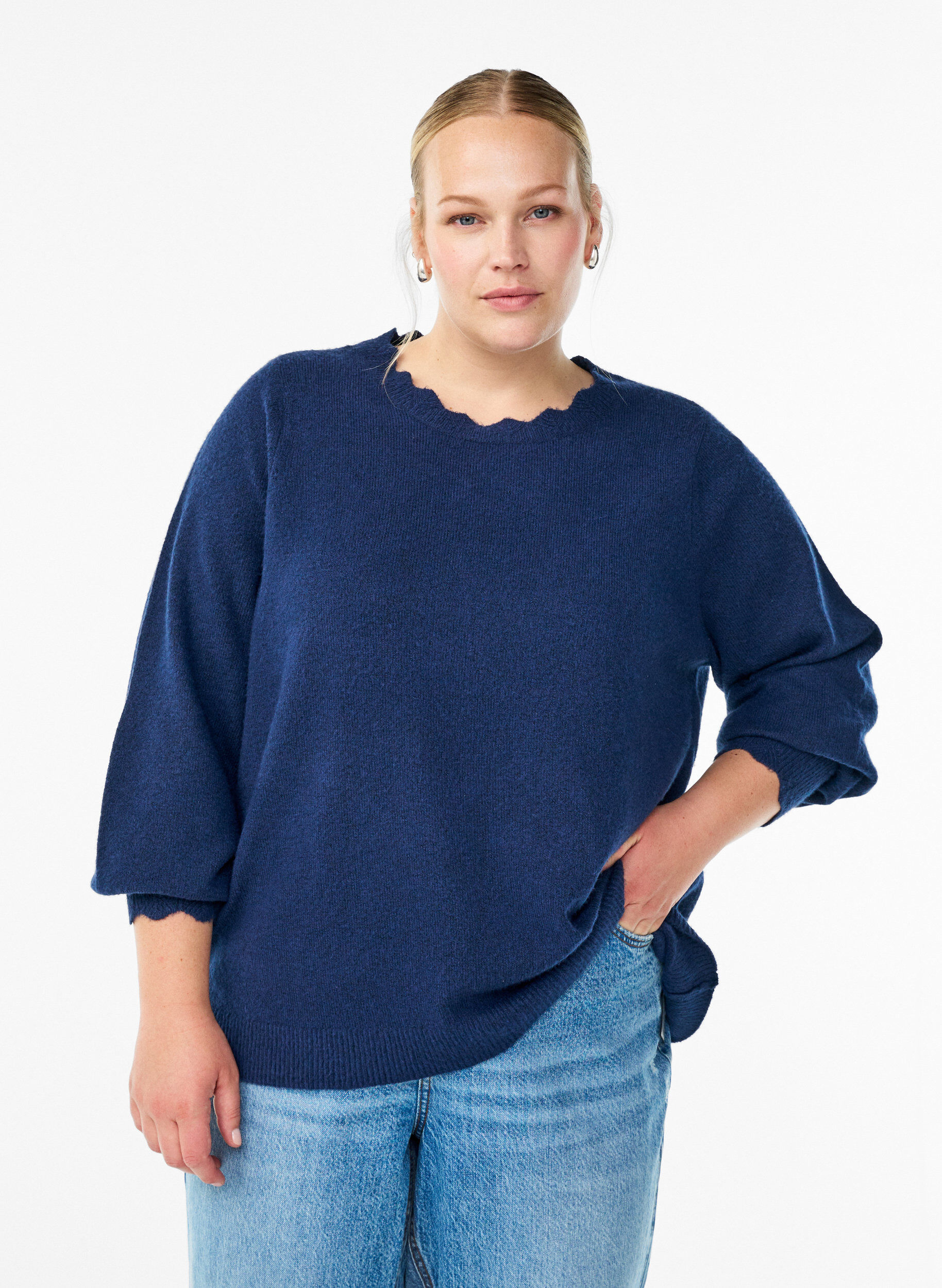 ZizziStrikkebluse med b&oslash;lgete kanter, Bl&aring;, Model image number 0