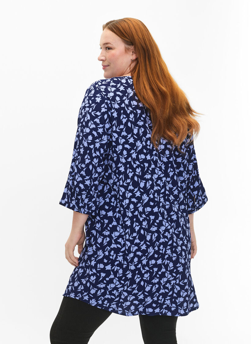 Blomstret tunika med 3/4 ermer, M. Blue Flower AOP, Model image number 1