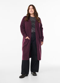 Lang strikket cardigan med ull og alpakka, Rød Lang strikket cardigan med ull og alpakka, Rød, Model