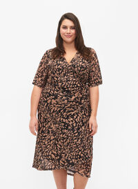 Mønstrete omslagskjole, Black Brown AOP, Model