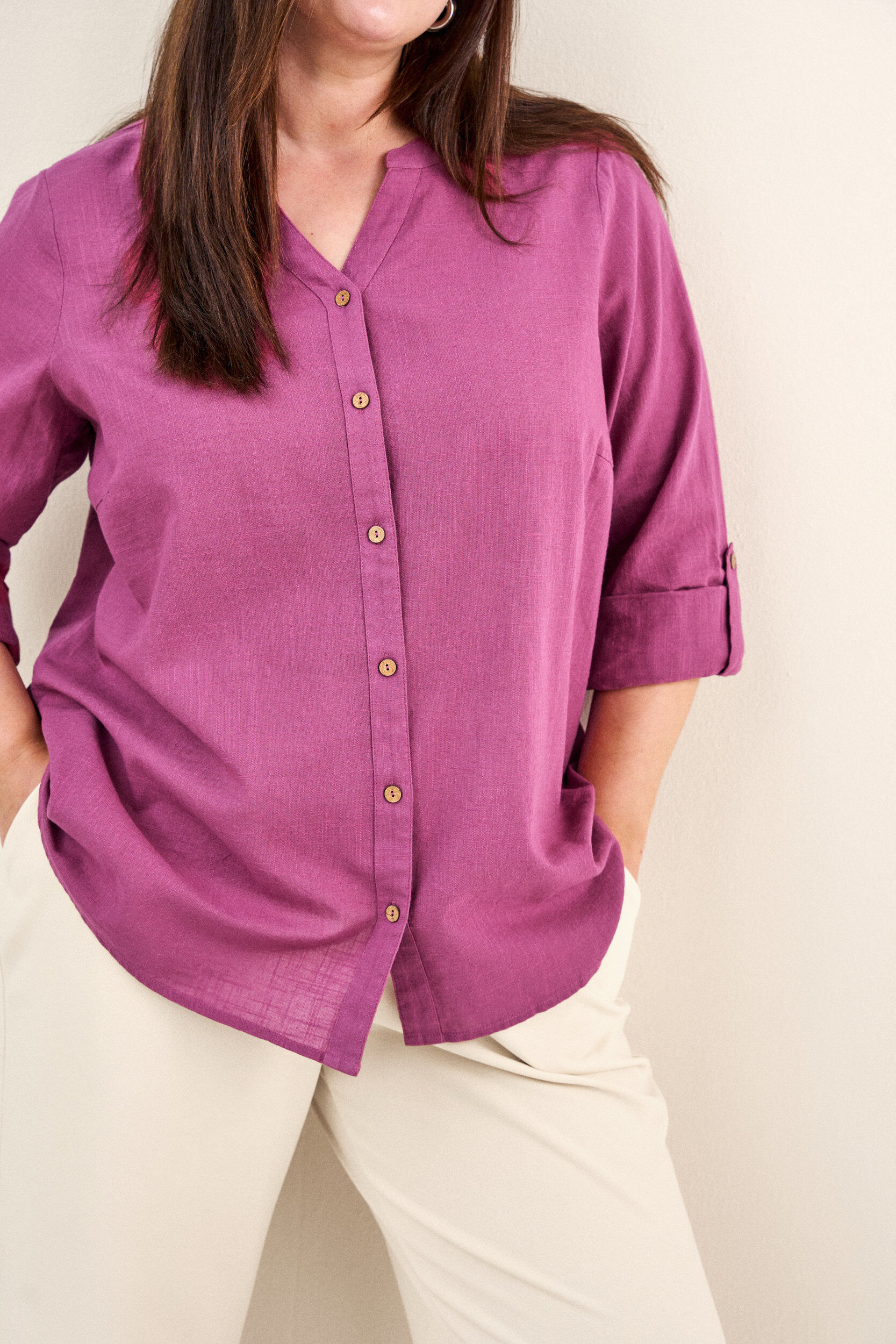 ZizziBomullsbluse med V-hals, R&oslash;d, Model image number 4