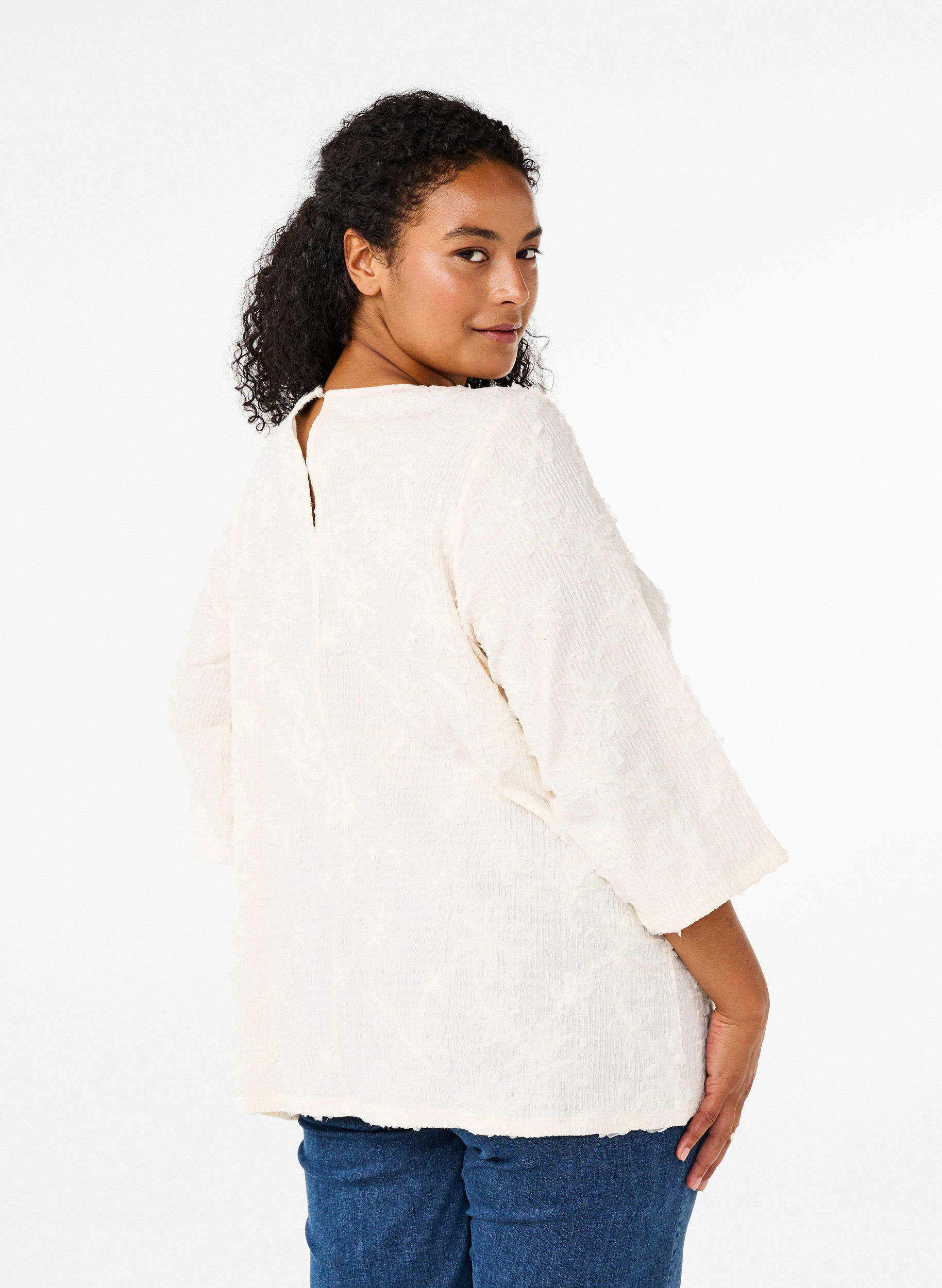 Zizzi Bluse med 3/4-ermer og 3D-blomster, Warm Off-white, Model image number 1