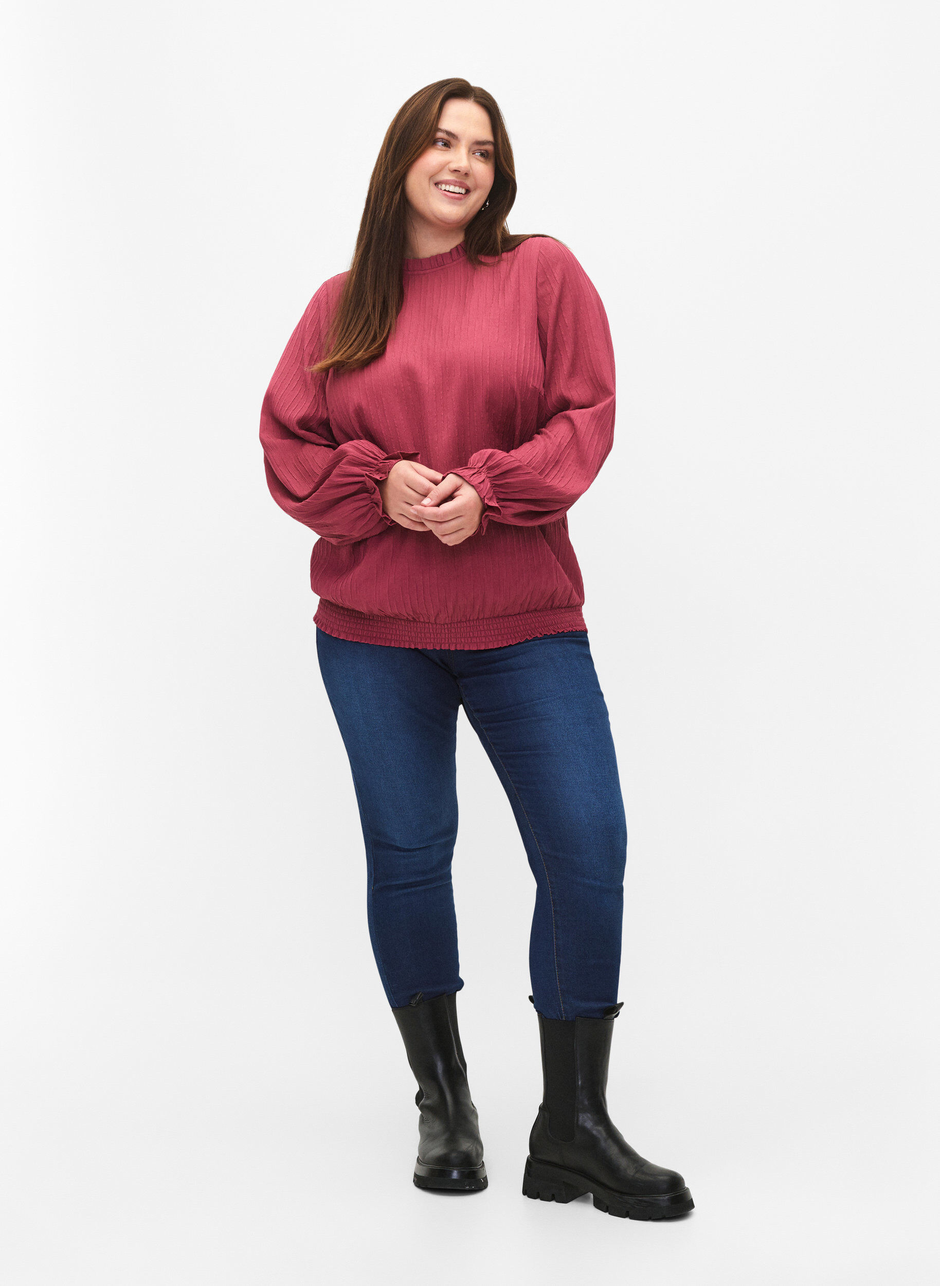 Zizzi Smockbluse med volanger og tekstur, Dry Rose, Model image number 2