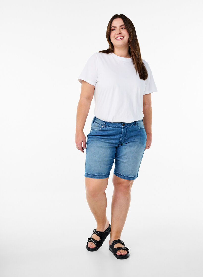 Slim fit Emily-shorts med normalh&oslash;y midje, Bl&aring;, Model image number 1