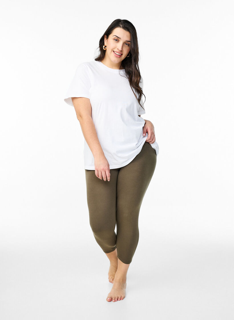 Basis 3/4 leggings i viskose, Grønn, Model image number 1