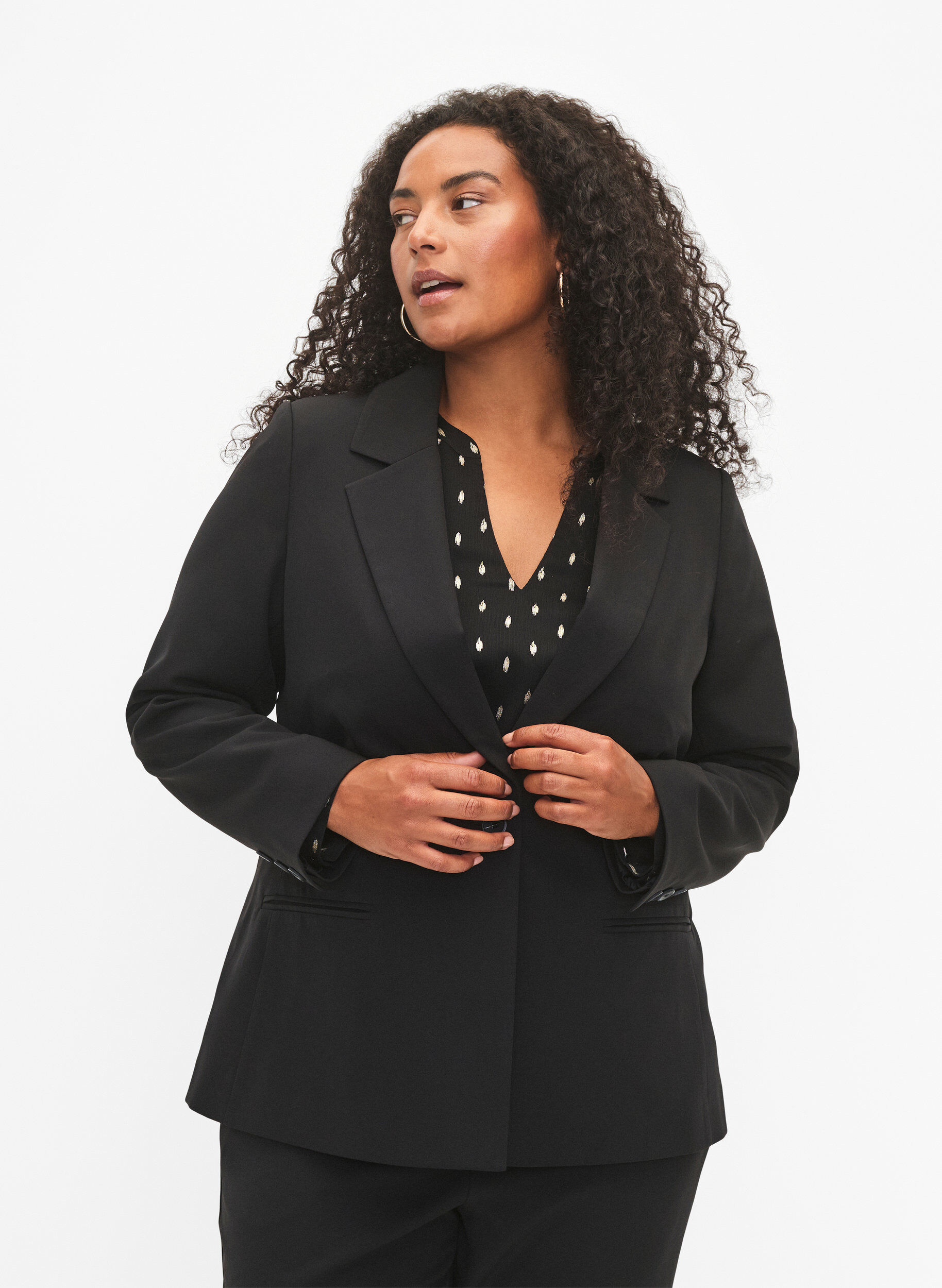 Zizzi Blazer som lukkes med &eacute;n knapp, Black, Model image number 0
