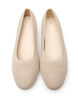 Ballerinasko i et finstrukturert stoff, Beige, Packshot image number 2