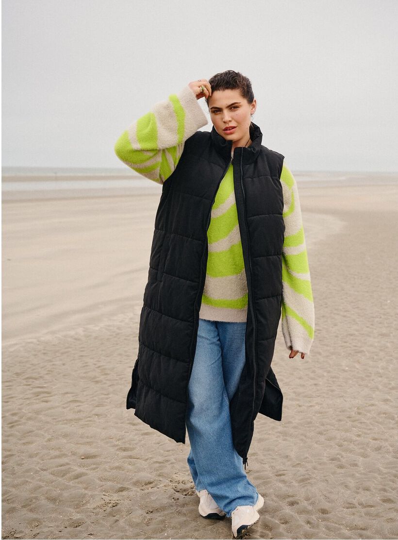 Lang vest, , Model