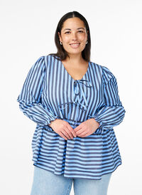 Bluse med striper og sløyfer, Blå Bluse med striper og sløyfer, Blå, Model