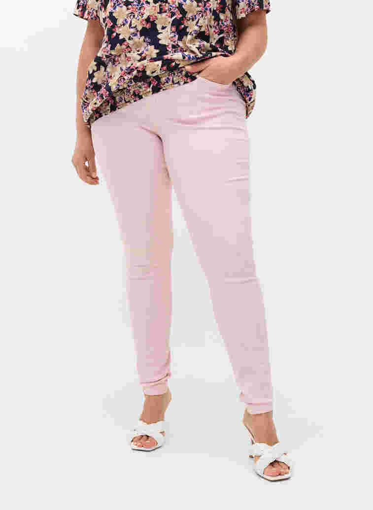 Super slim Amy jeans med høyt liv, Chalk Pink, Model image number 2