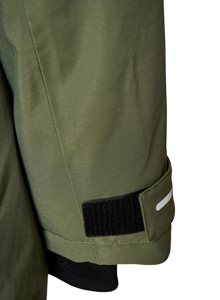 Vannavst&oslash;tende parkas med hette og funksjonelle detaljer, Gr&oslash;nn, Packshot image number 4
