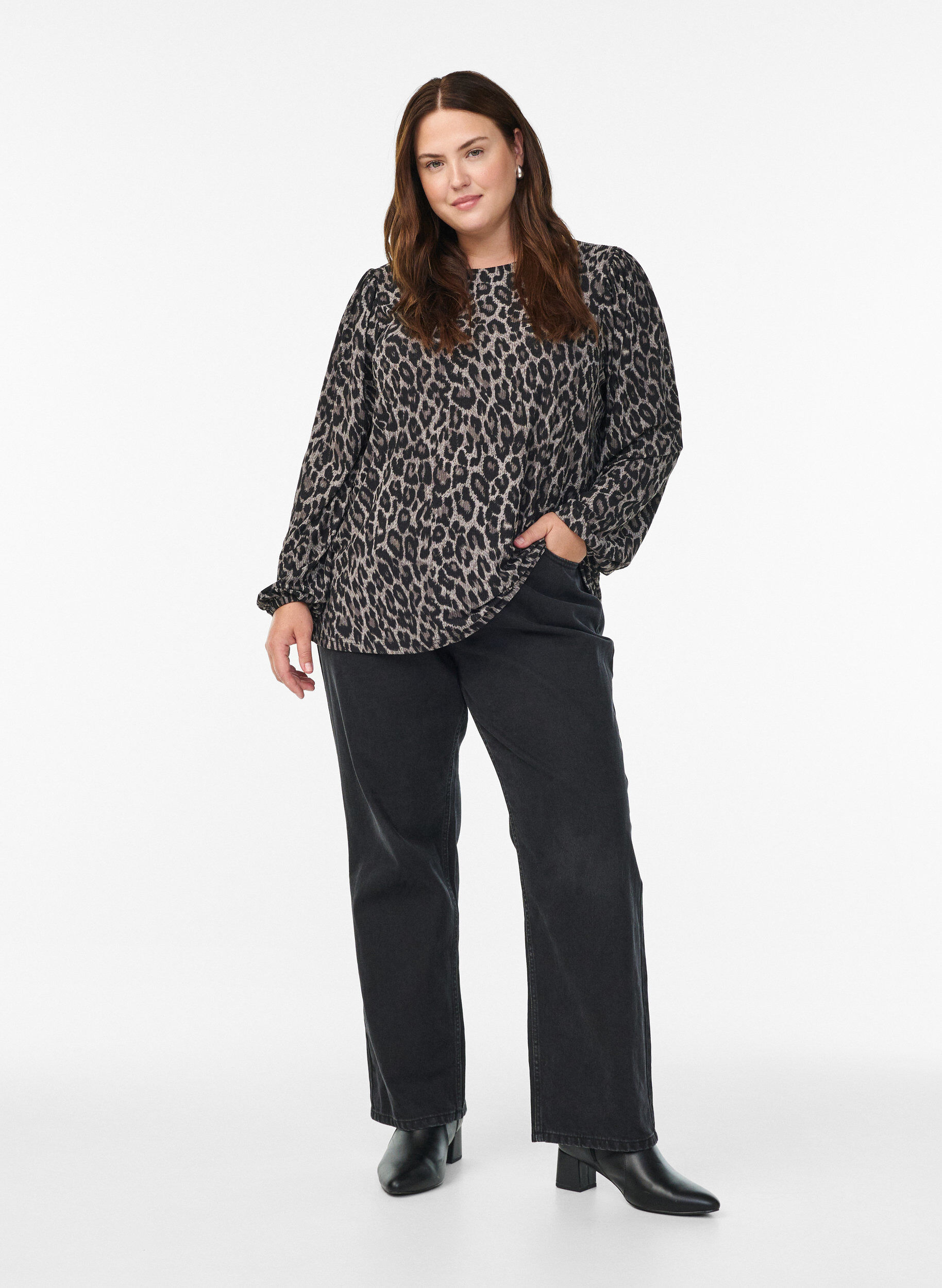 ZizziBluse med lange ermer og leopardm&oslash;nster, Gr&aring;, Model image number 1
